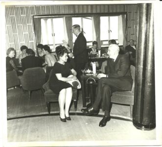 <p style="font-size:10px">Podczas rejsu w 1974r.</p>