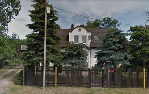 <p style="font-size:10px">Dom rodzinny</p>